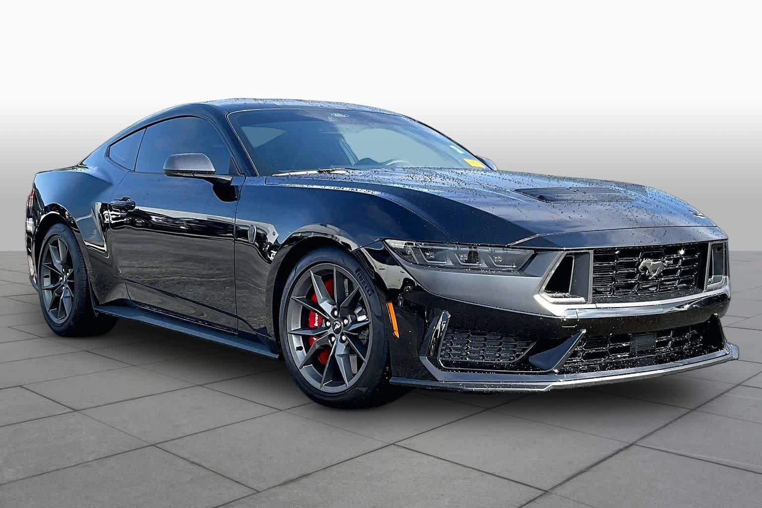 Used 2025 Ford Mustang Dark Horse RWD image 3