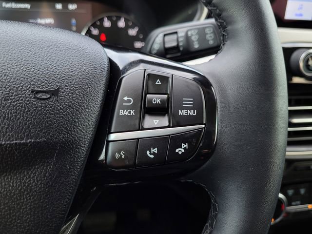 Used 2022 Ford Escape SEL w/ Class II Trailer Tow Package image 17