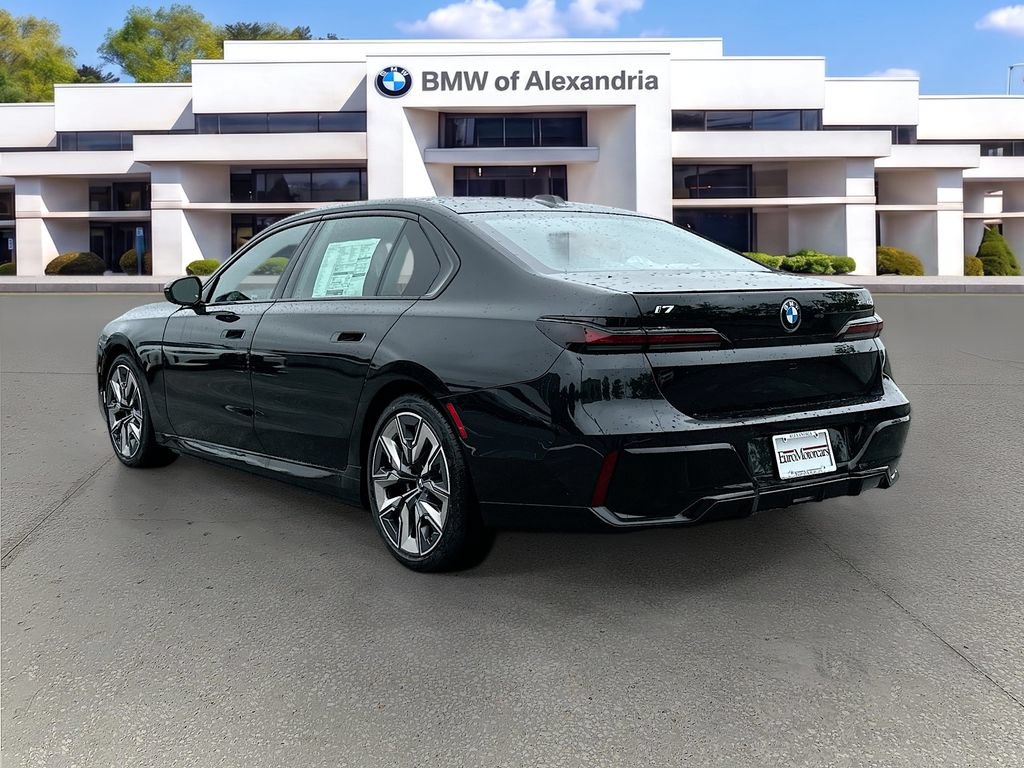 New 2026 BMW i7 xDrive60 w/ Premium Package AWD/4WD image 5