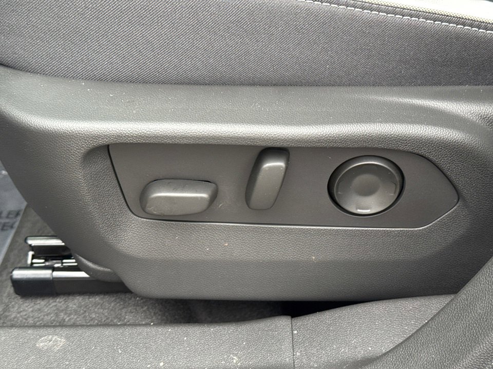 New 2025 Buick Envision Sport Touring image 17