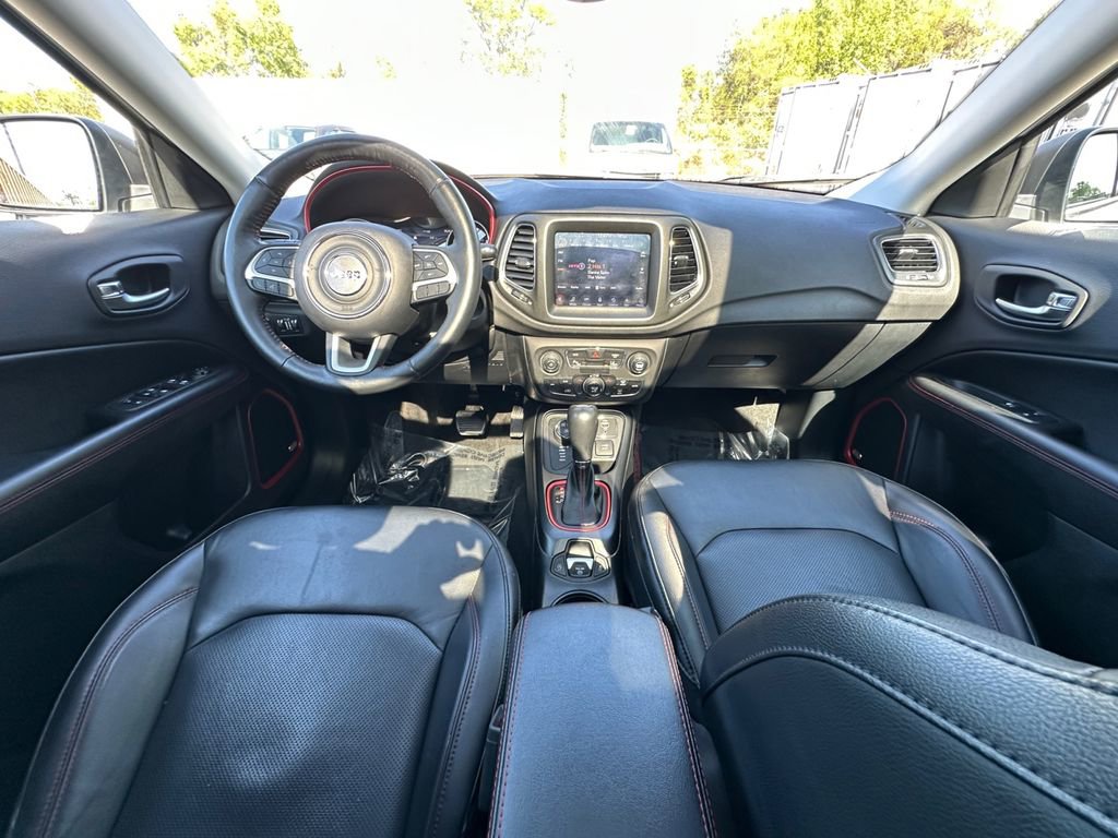 Used 2018 Jeep Compass Trailhawk w/ Leather Interior Group AWD/4WD image 23