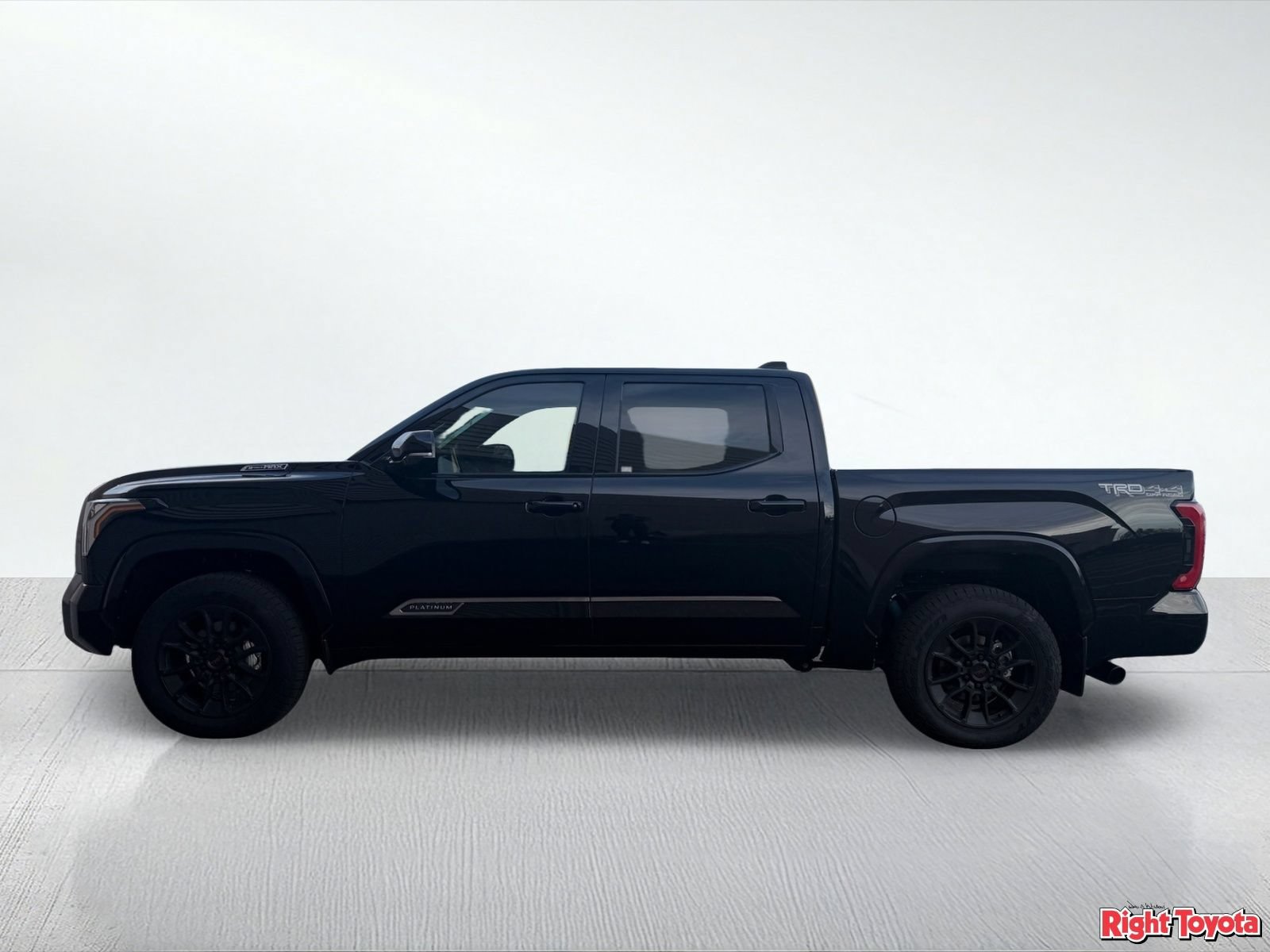 New 2026 Toyota Tundra Platinum w/ TRD Off-Road Package AWD/4WD image 2