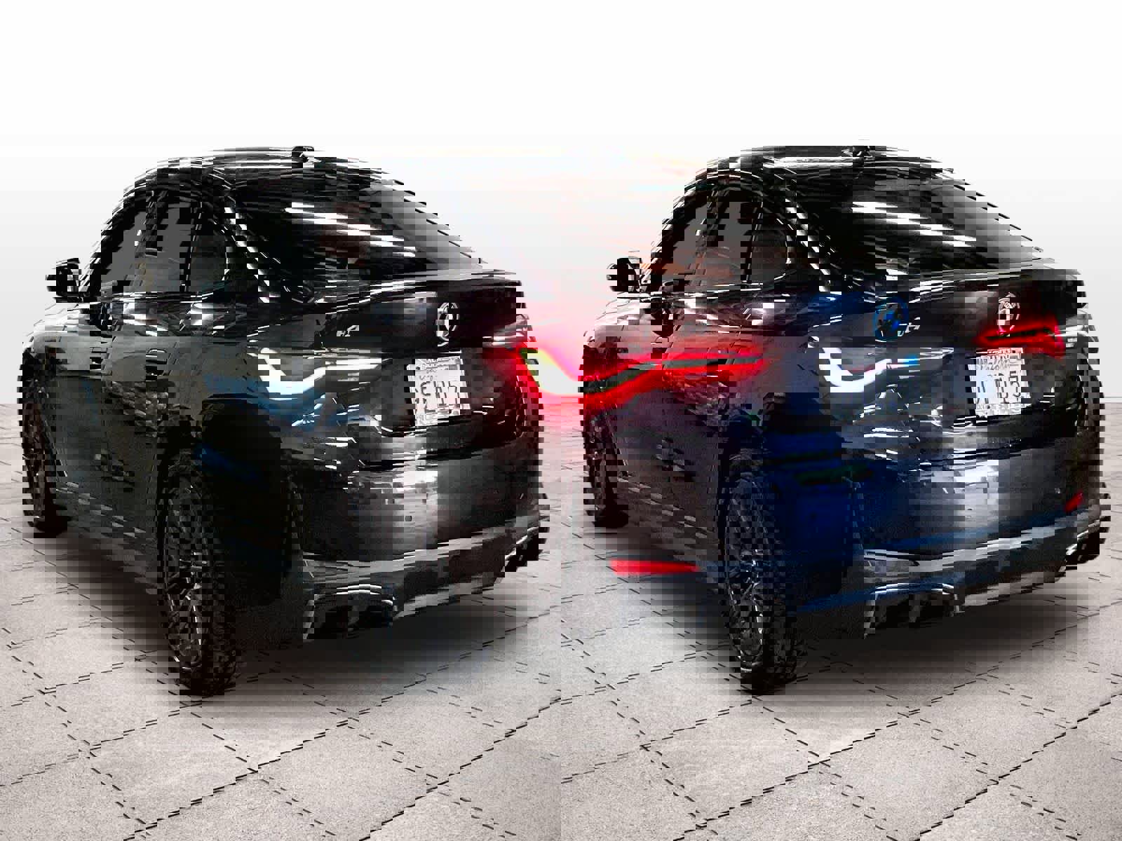 Used 2023 BMW i4 eDrive35 w/ Premium Package image 14