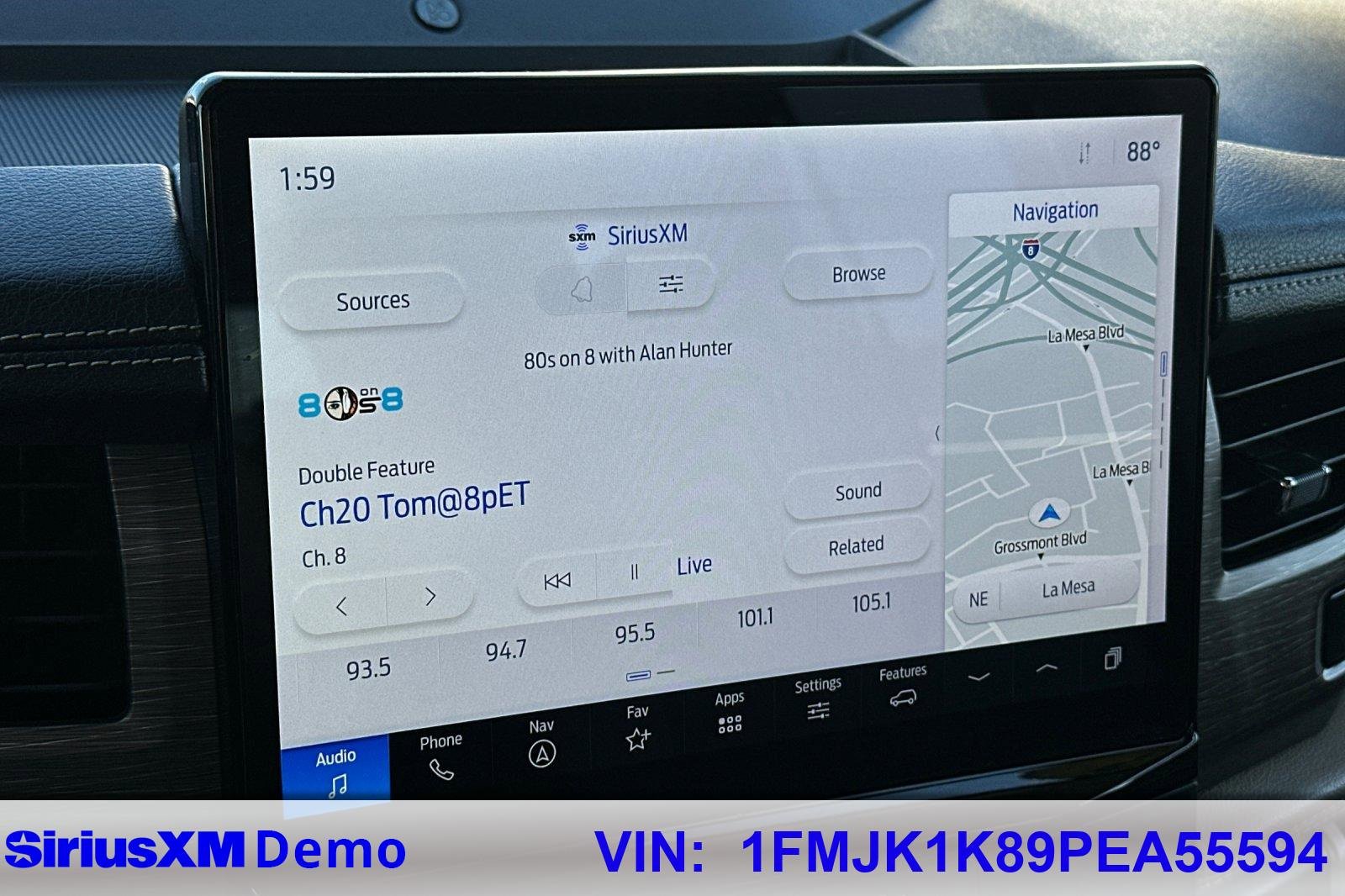 Used 2023 Ford Expedition Max Limited image 29