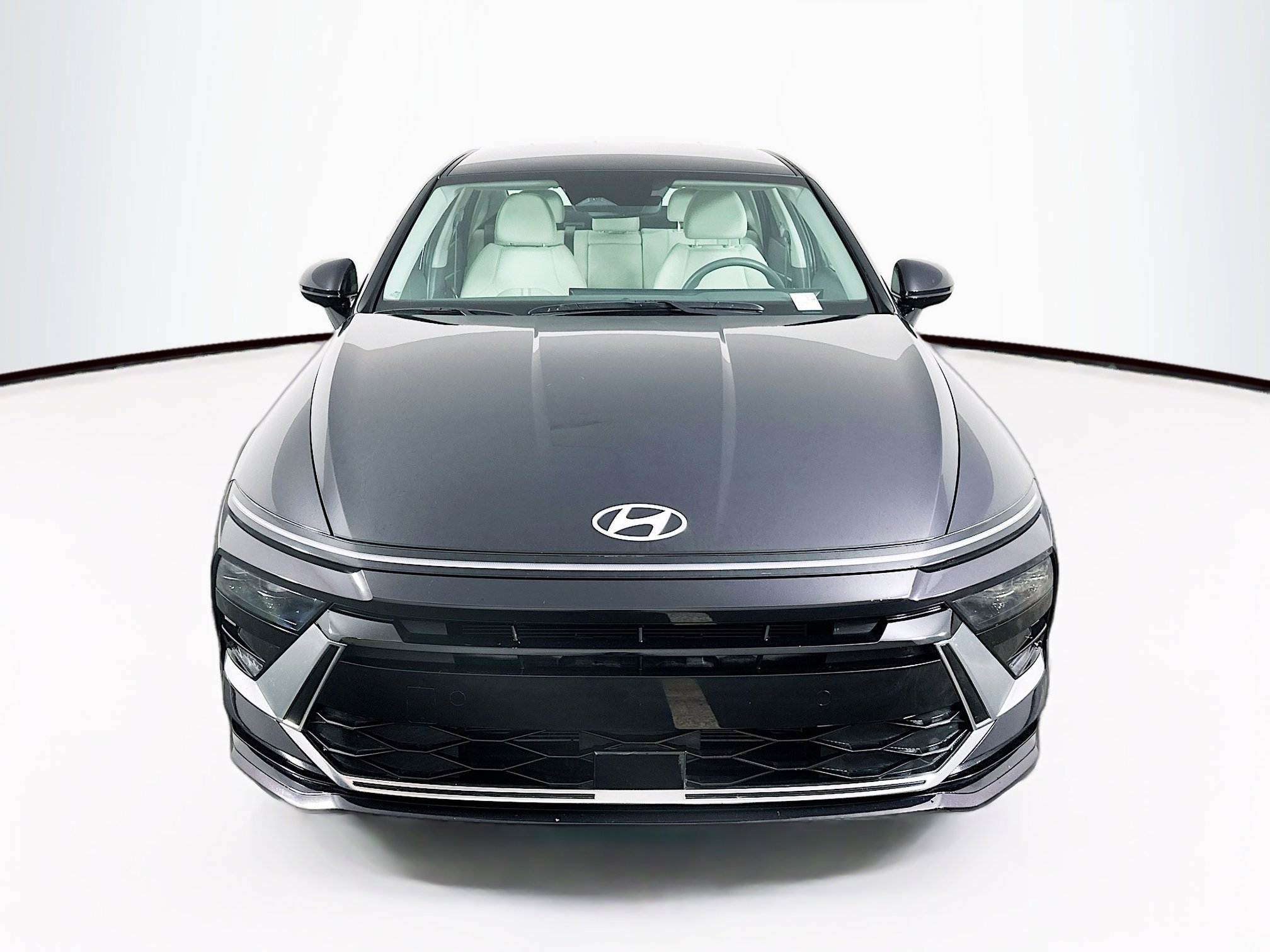 Used 2025 Hyundai Sonata SEL FWD image 2
