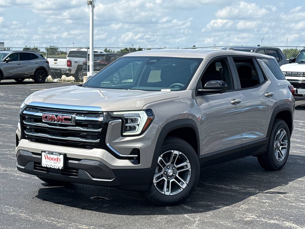 New 2027 GMC Terrain Elevation w/ Technology Package II AWD/4WD image 2