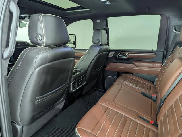 Used 2025 GMC Sierra 2500 Denali Ultimate image 18