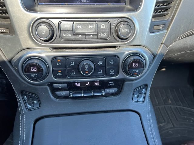 Used 2020 Chevrolet Suburban Premier w/ Premier Plus Edition AWD/4WD image 19