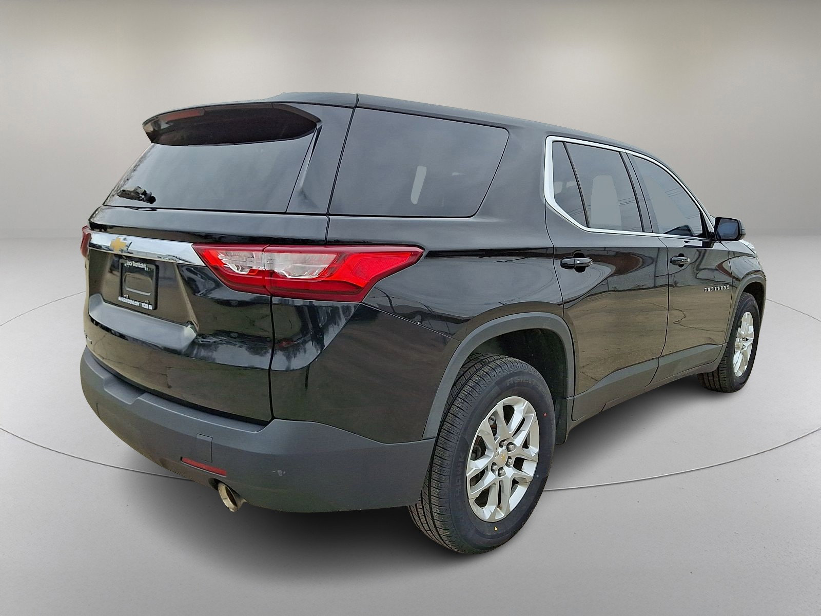 Used 2018 Chevrolet Traverse LS image 11