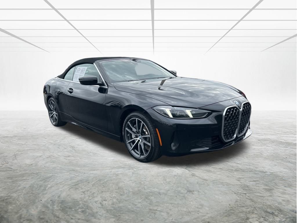 Used 2025 BMW 430i Convertible w/ Premium Package image 2