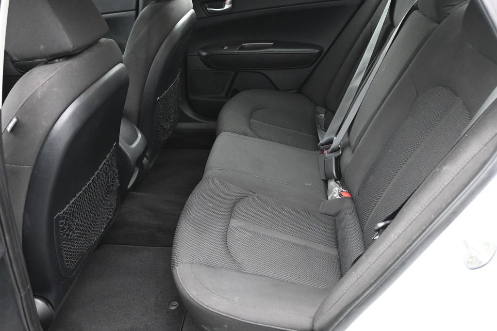 Used 2019 Kia Optima LX w/ LX 17" Wheel Package FWD image 12