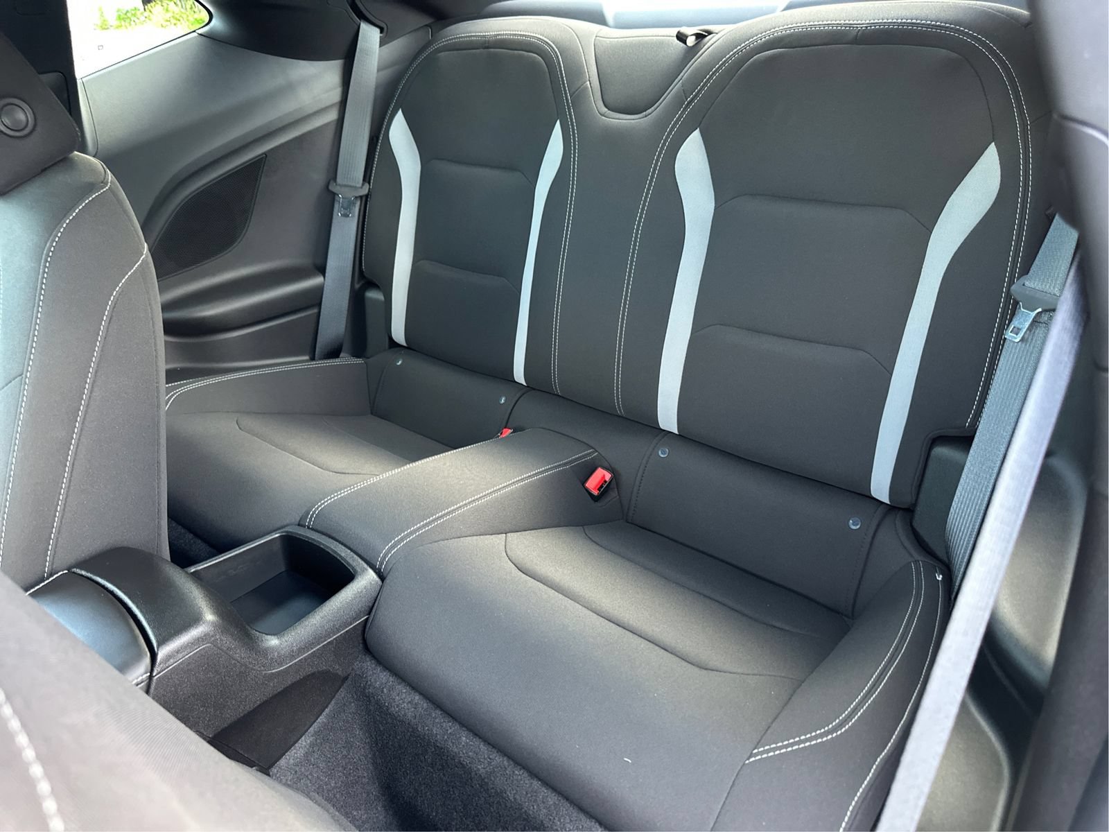 Used 2018 Chevrolet Camaro SS RWD image 10