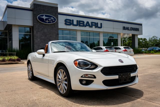 Used 2020 FIAT 124 Spider Lusso w/ Convenience Group RWD image 1