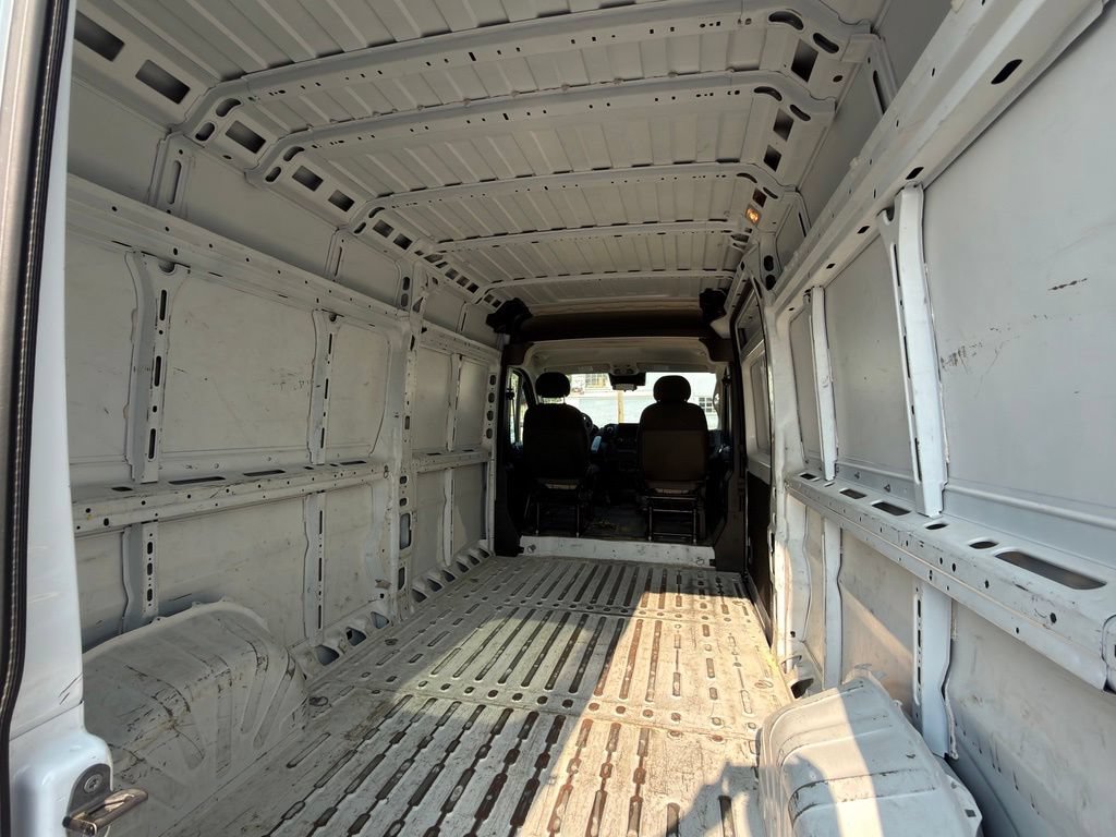 Used 2023 RAM ProMaster 2500 FWD image 3