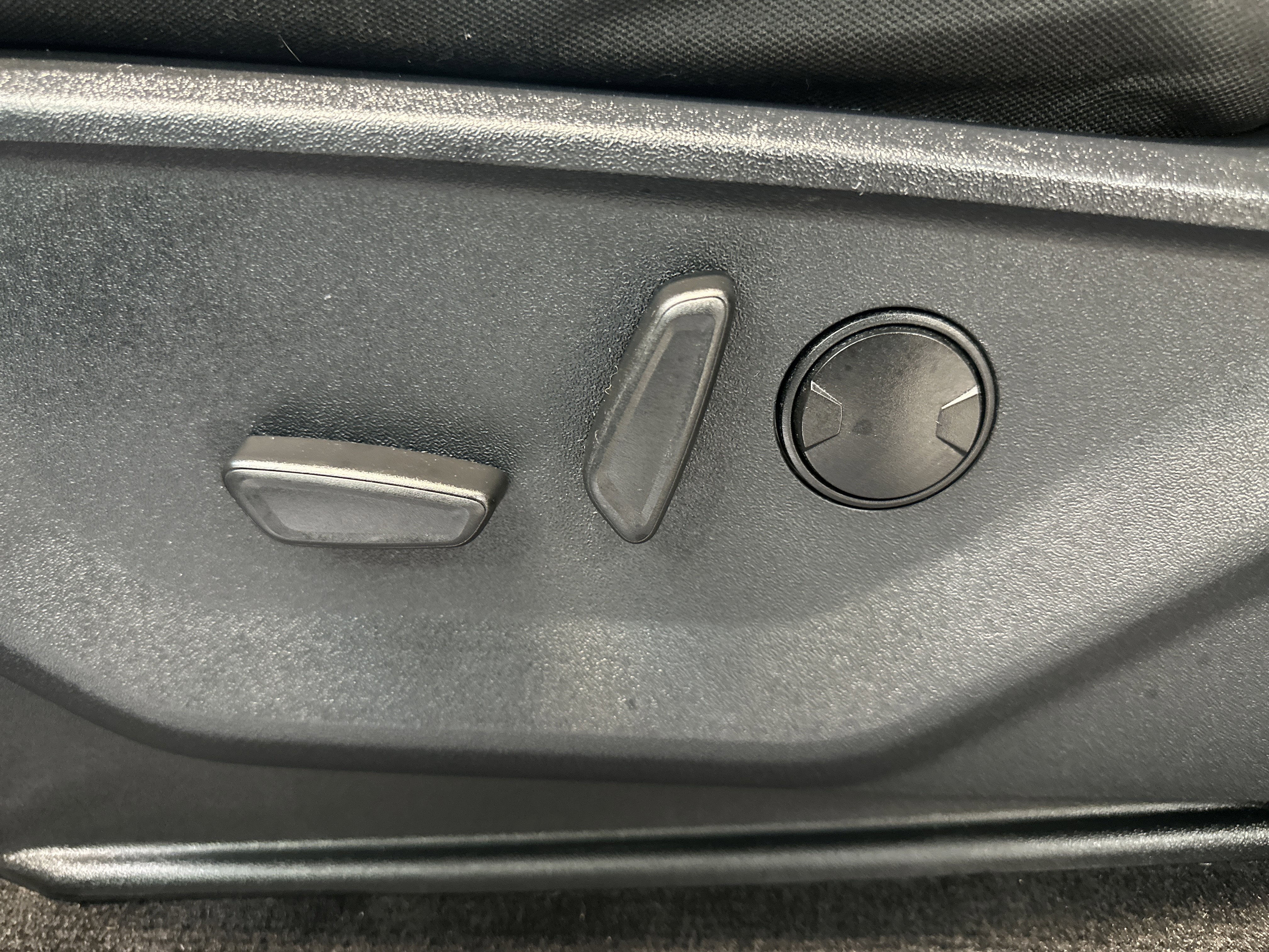 Used 2023 Ford F150 XLT w/ Equipment Group 302A High image 26