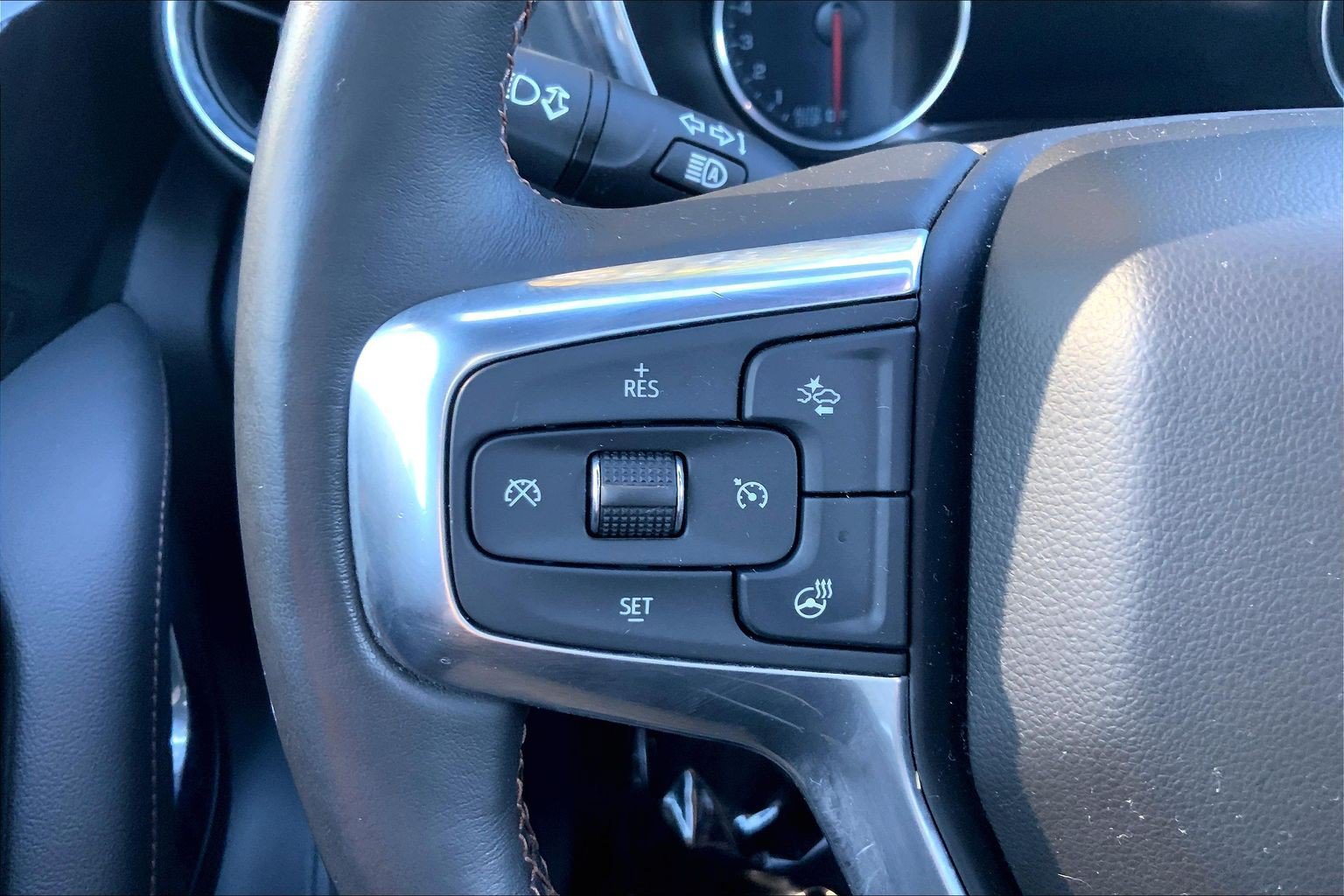 Used 2019 Chevrolet Blazer Premier w/ Sun and Wheels Package AWD/4WD image 20