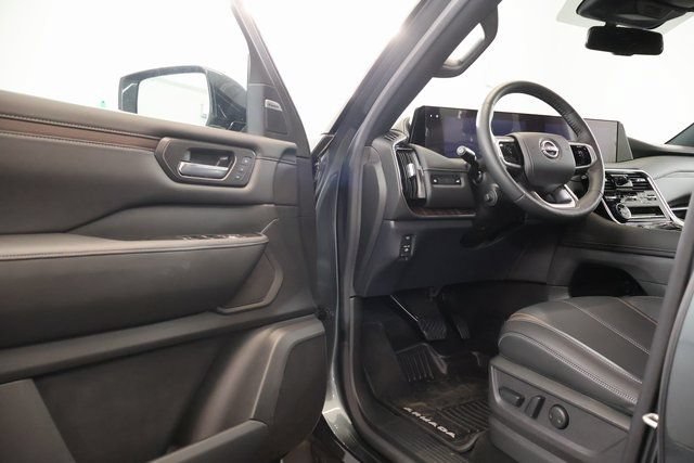 New 2026 Nissan Armada SL w/ Captain's Chari Seat Package AWD/4WD image 9