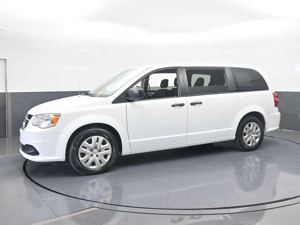Used 2020 Dodge Grand Caravan SE image 2