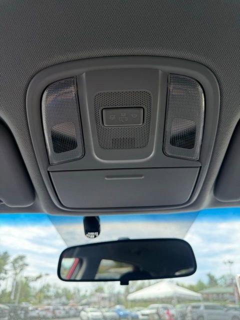 Used 2017 Kia Niro EX image 10