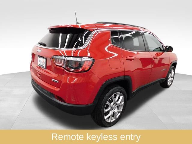 Used 2023 Jeep Compass Latitude image 10