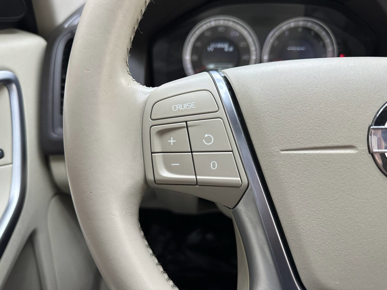 Used 2012 Volvo XC60 T6 image 21