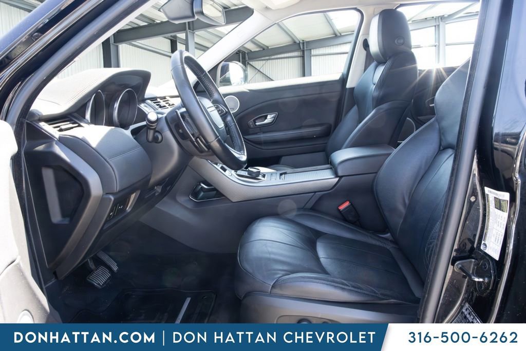 Used 2018 Land Rover Range Rover Evoque SE AWD/4WD image 3