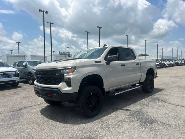 New 2026 Chevrolet Silverado 1500 Custom Trail Boss w/ LPO, Dark Essentials Package AWD/4WD image 8