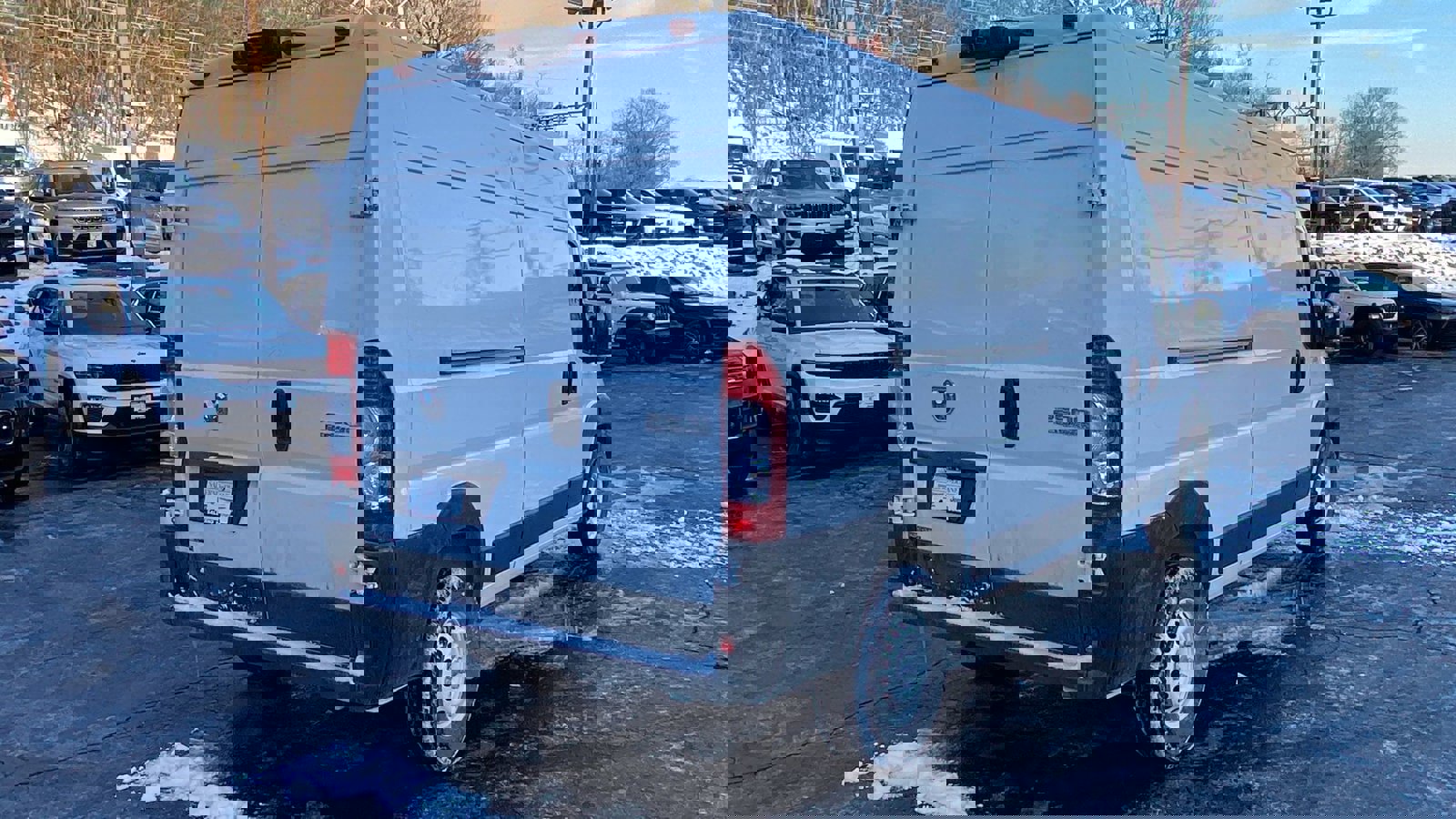 Used 2025 RAM ProMaster 2500 w/ Storage Group image 22