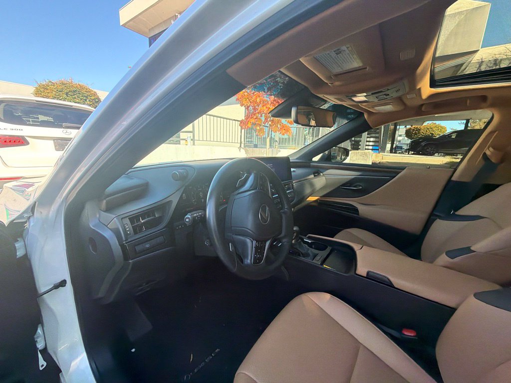 Certified 2025 Lexus ES 350 w/ Premium Package FWD image 28