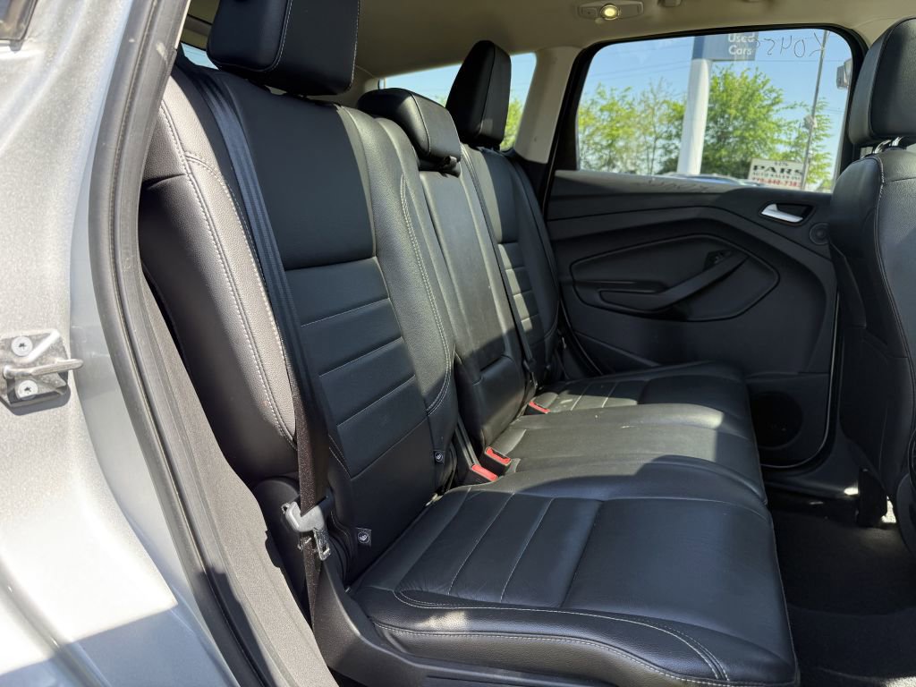 Used 2016 Ford Escape Titanium image 28