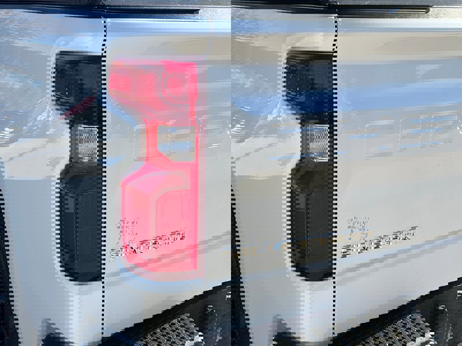 Used 2019 Chevrolet Silverado 1500 High Country w/ Z71 Off-Road Package image 13