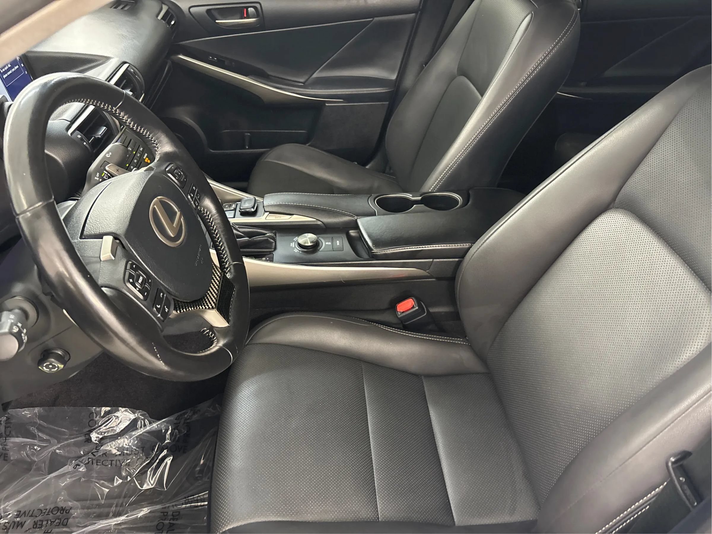 Used 2018 Lexus IS 300 AWD w/ Comfort Package image 13