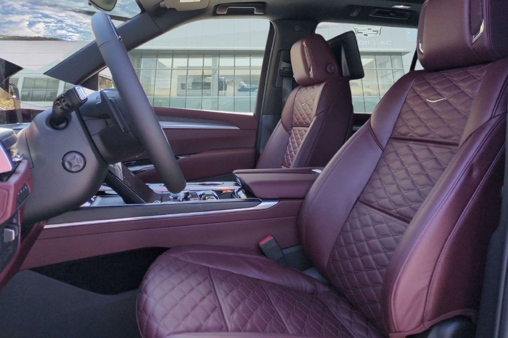 New 2026 Cadillac Escalade Sport w/ Touring Package AWD/4WD image 12