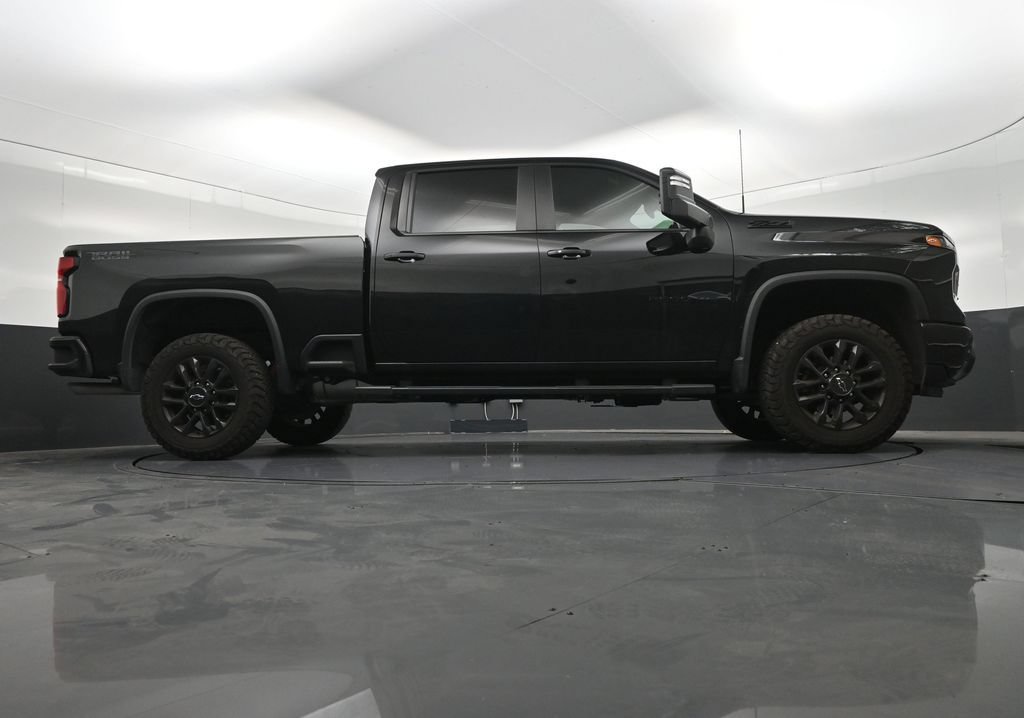 Used 2025 Chevrolet Silverado 2500 LT w/ Trail Boss Package AWD/4WD image 29