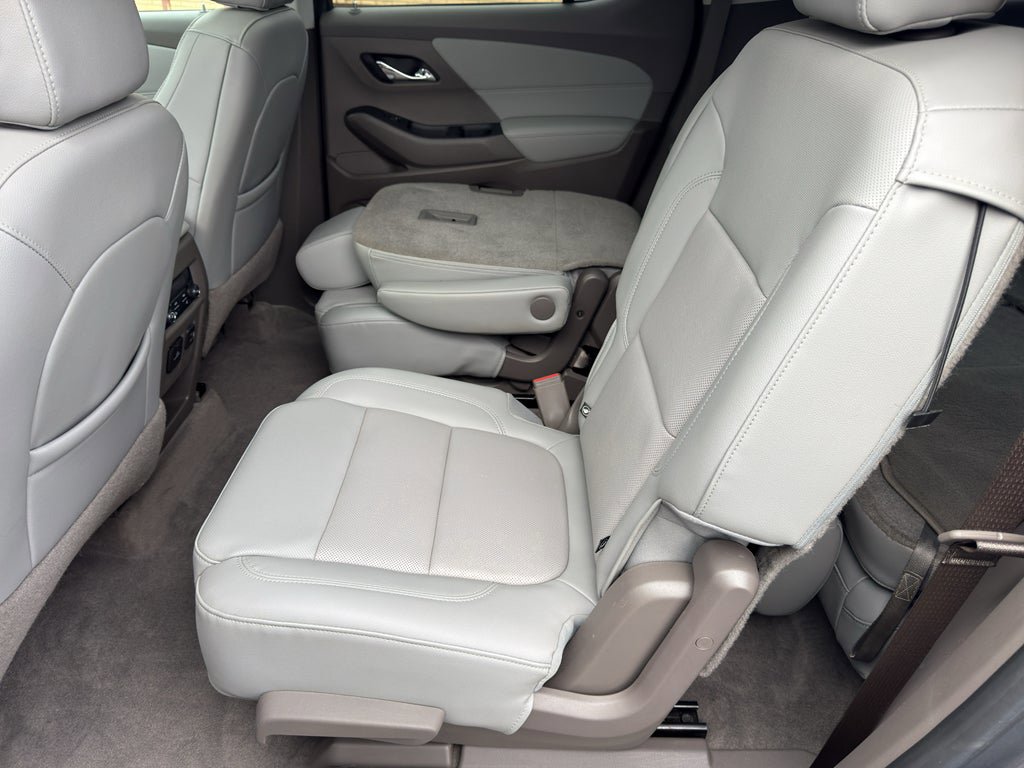 Used 2021 Chevrolet Traverse Premier image 22