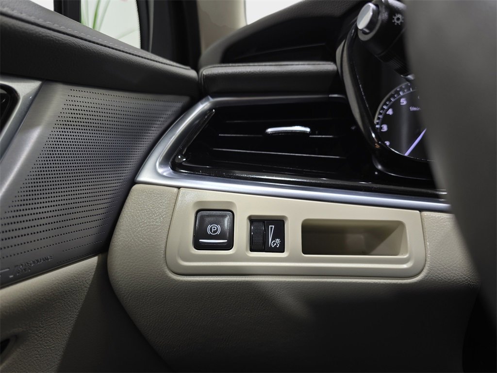 Used 2024 Cadillac XT6 Premium Luxury image 29