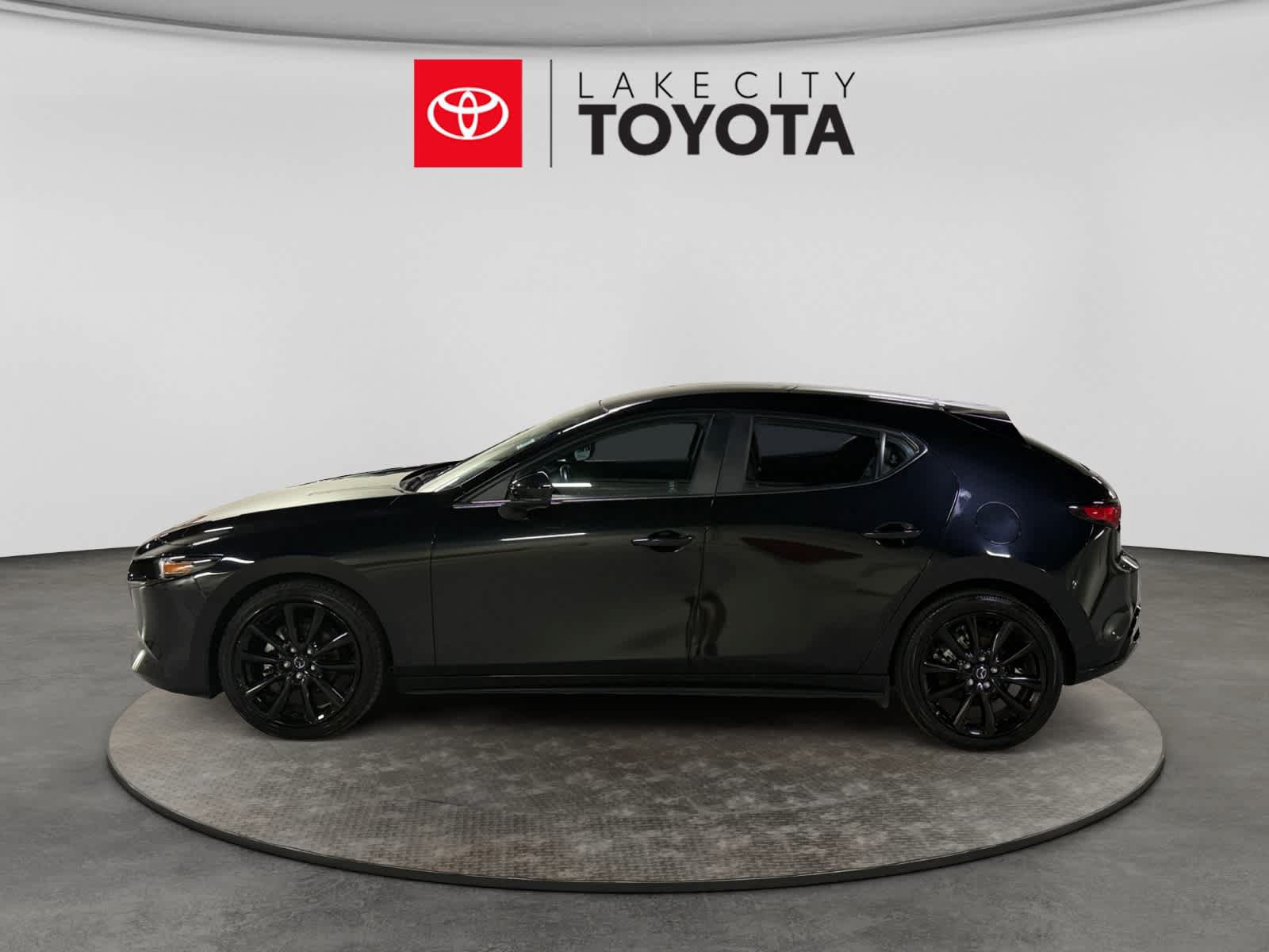 Used 2025 MAZDA MAZDA3 s Sport FWD image 3