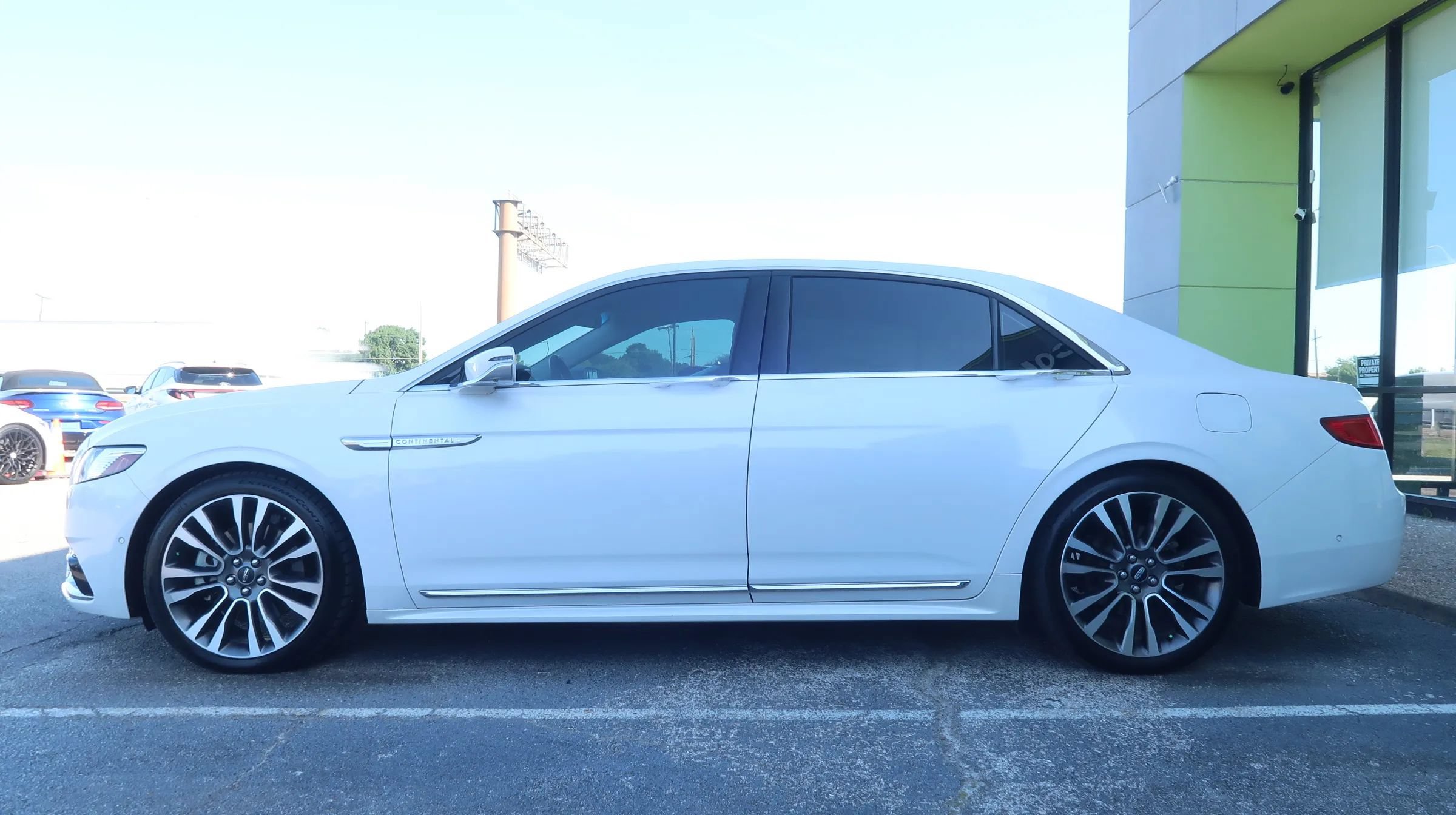 Used 2018 Lincoln Continental Reserve w/ Rear-seat Package FWD image 7