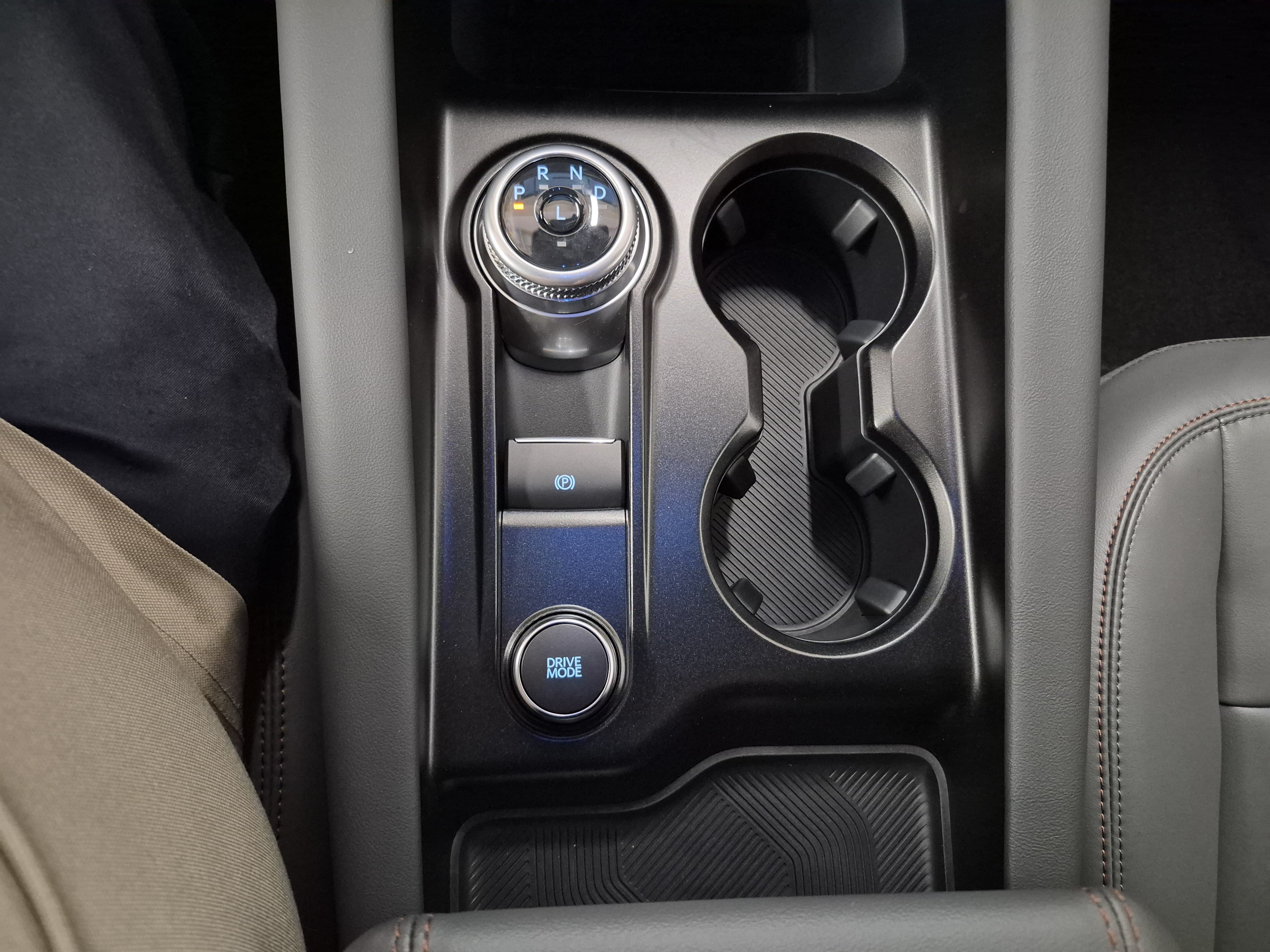 New 2027 Ford Explorer Active w/ Active Comfort Package RWD image 26