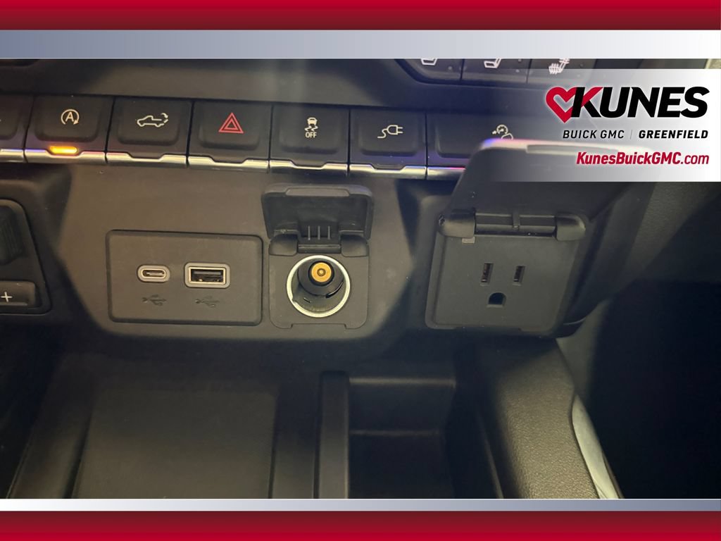 Used 2021 GMC Sierra 1500 SLT w/ SLT Premium Plus Package AWD/4WD image 30