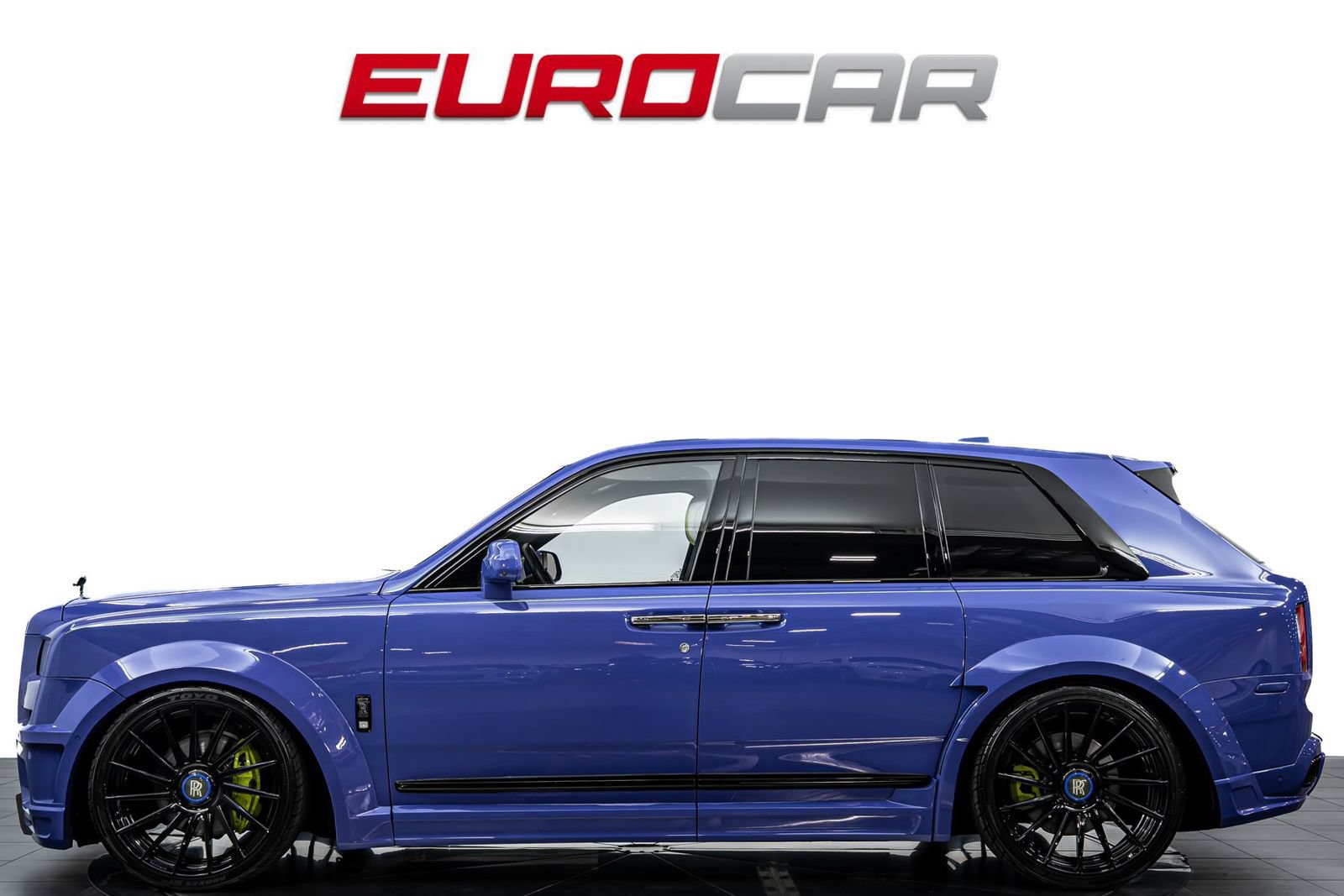 Used 2021 Rolls-Royce Cullinan Black Badge AWD/4WD image 2