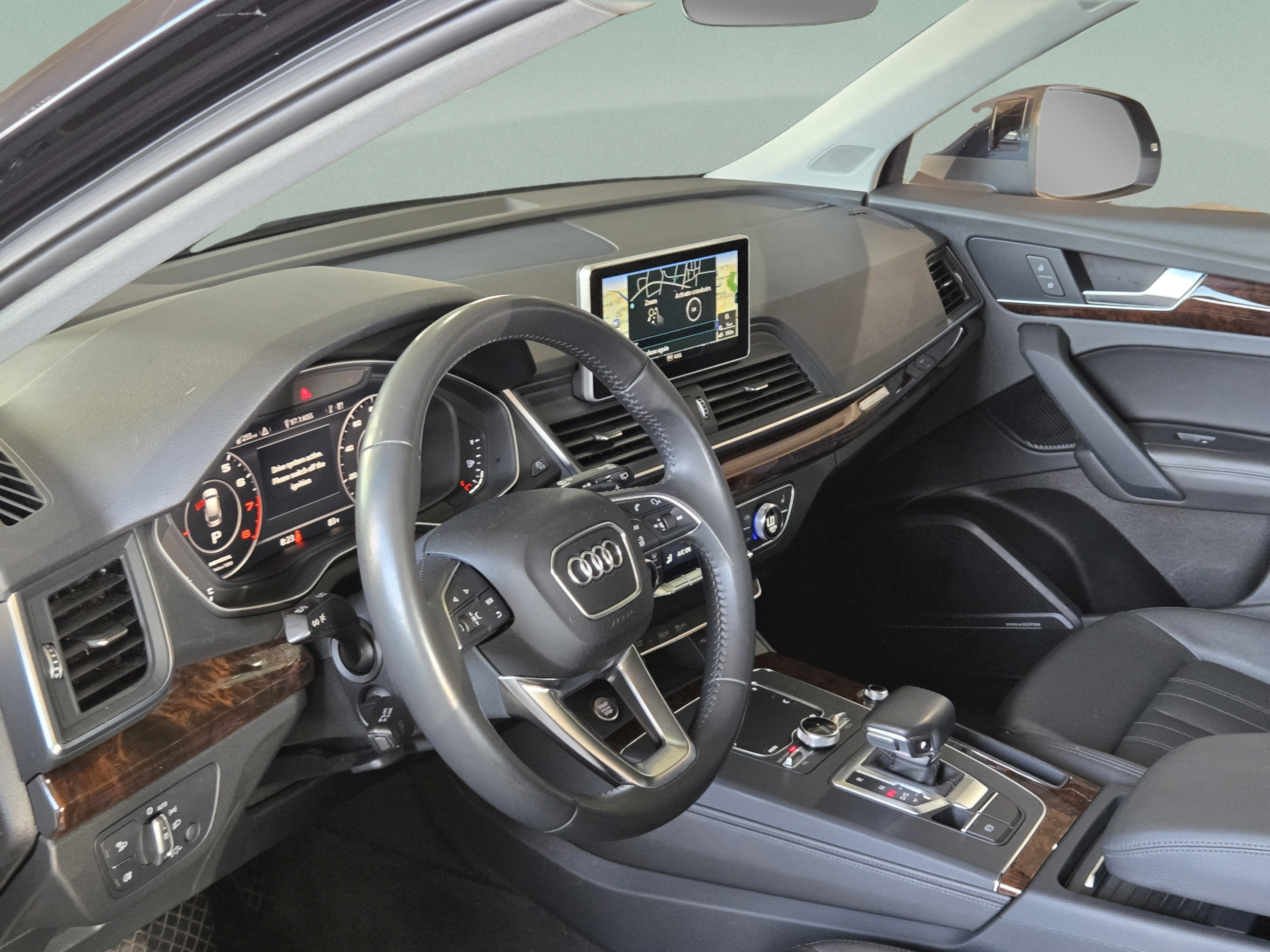 Used 2019 Audi Q5 2.0T Premium Plus w/ Premium Plus Package AWD/4WD image 14