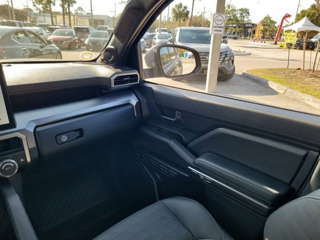 Used 2025 Toyota 4Runner TRD Off-Road Premium image 18