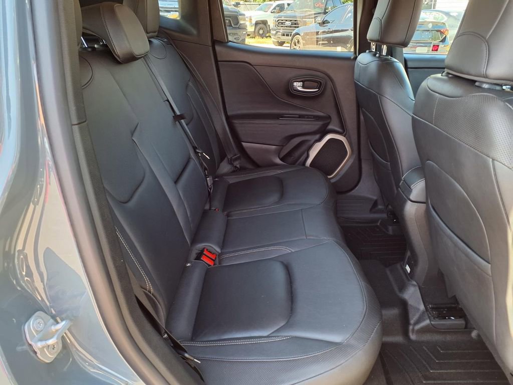 Used 2017 Jeep Renegade Limited FWD image 15
