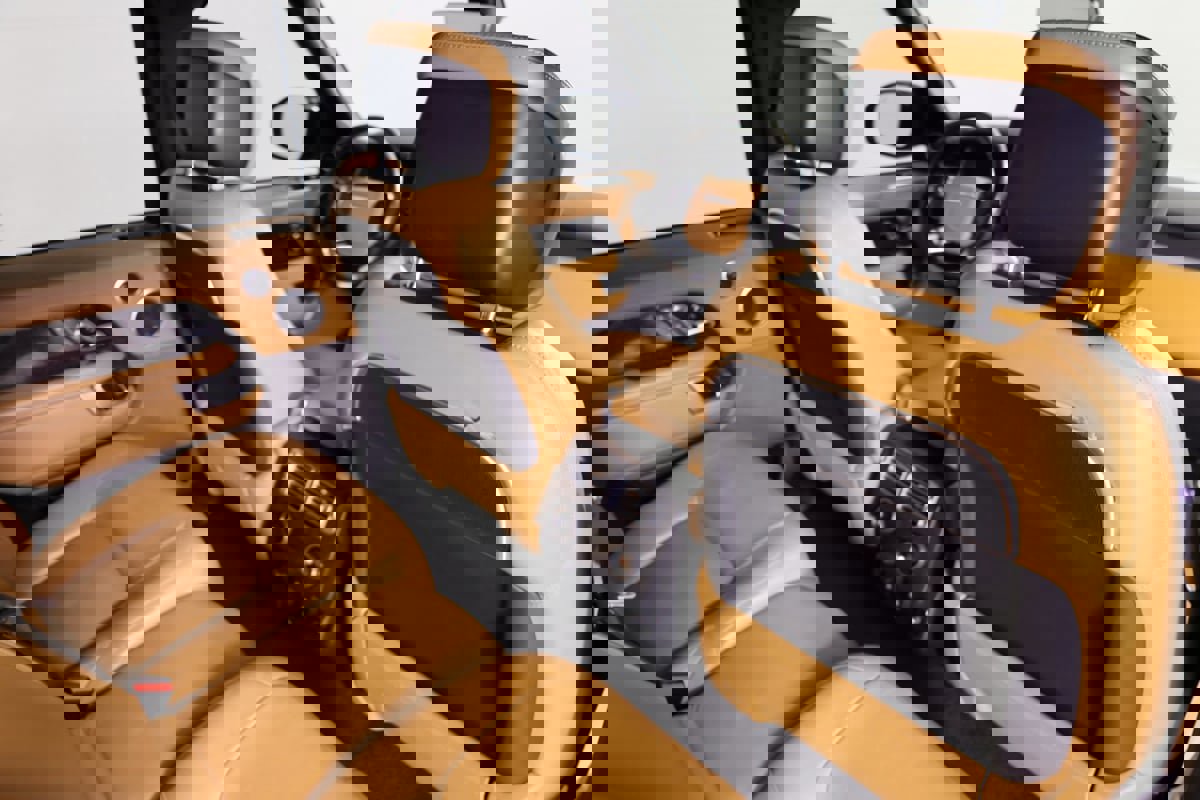 Used 2019 Land Rover Range Rover Autobiography image 42