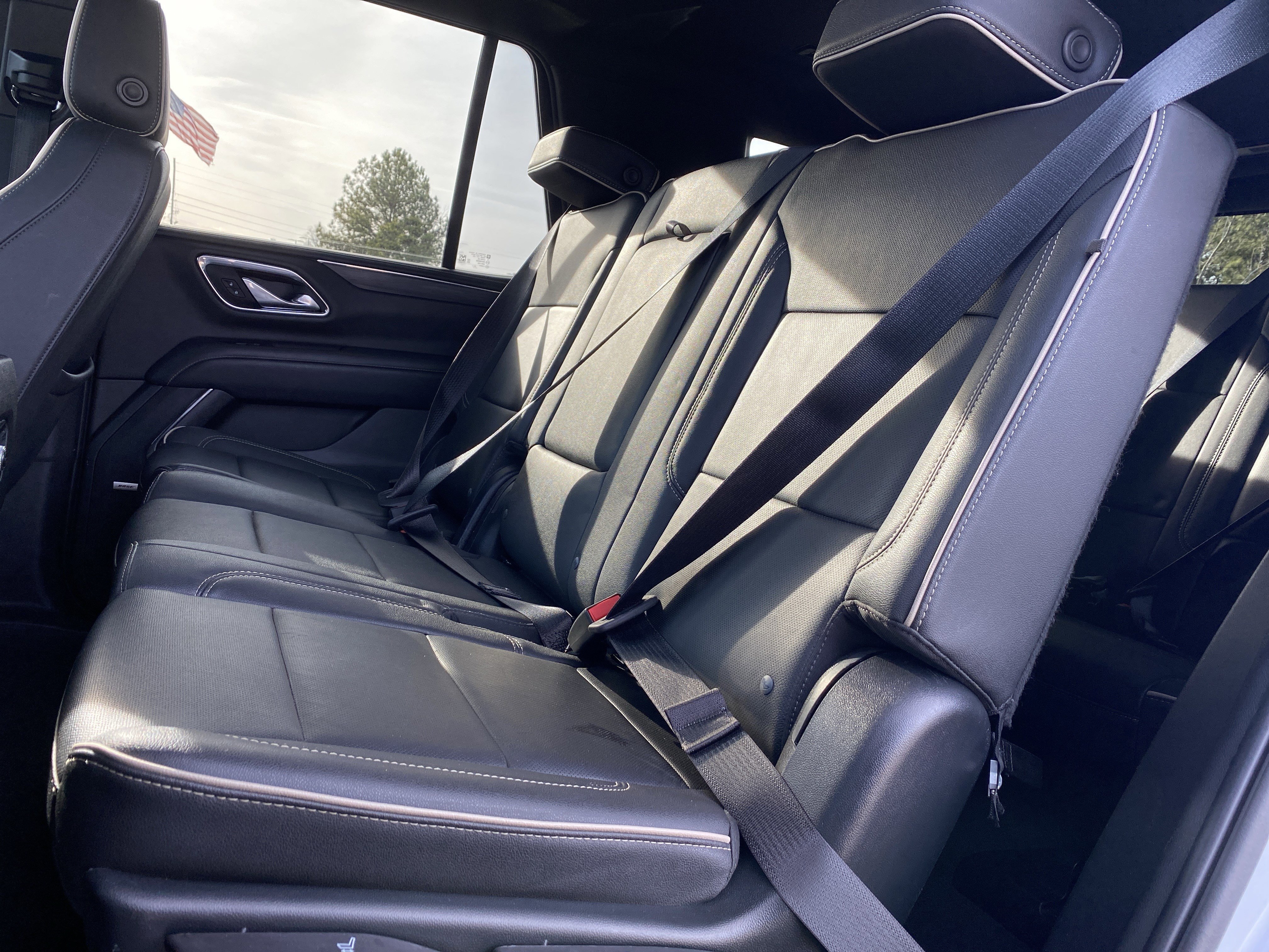 Used 2023 GMC Yukon SLT image 9