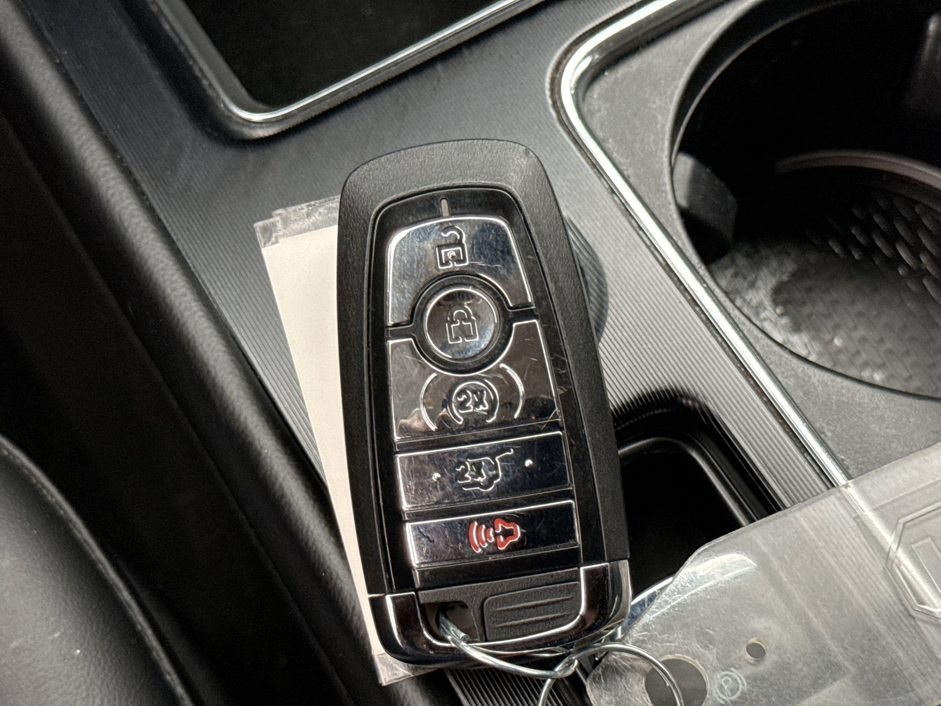 Used 2024 Lincoln Corsair AWD image 23