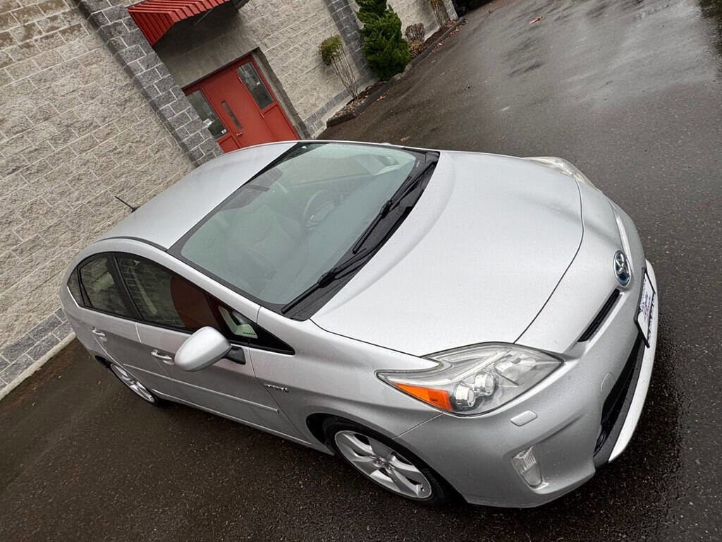 Used 2013 Toyota Prius Five image 13