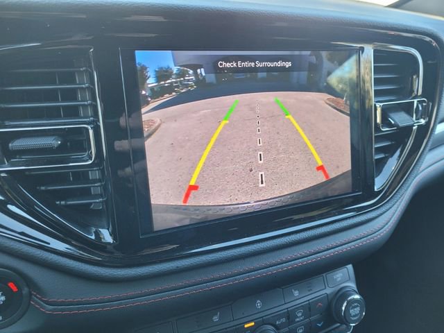 Used 2025 Dodge Durango GT image 34