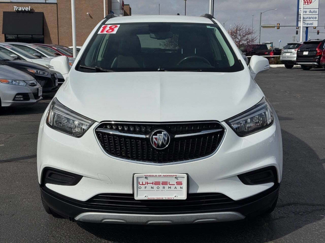 Used 2018 Buick Encore Preferred image 2
